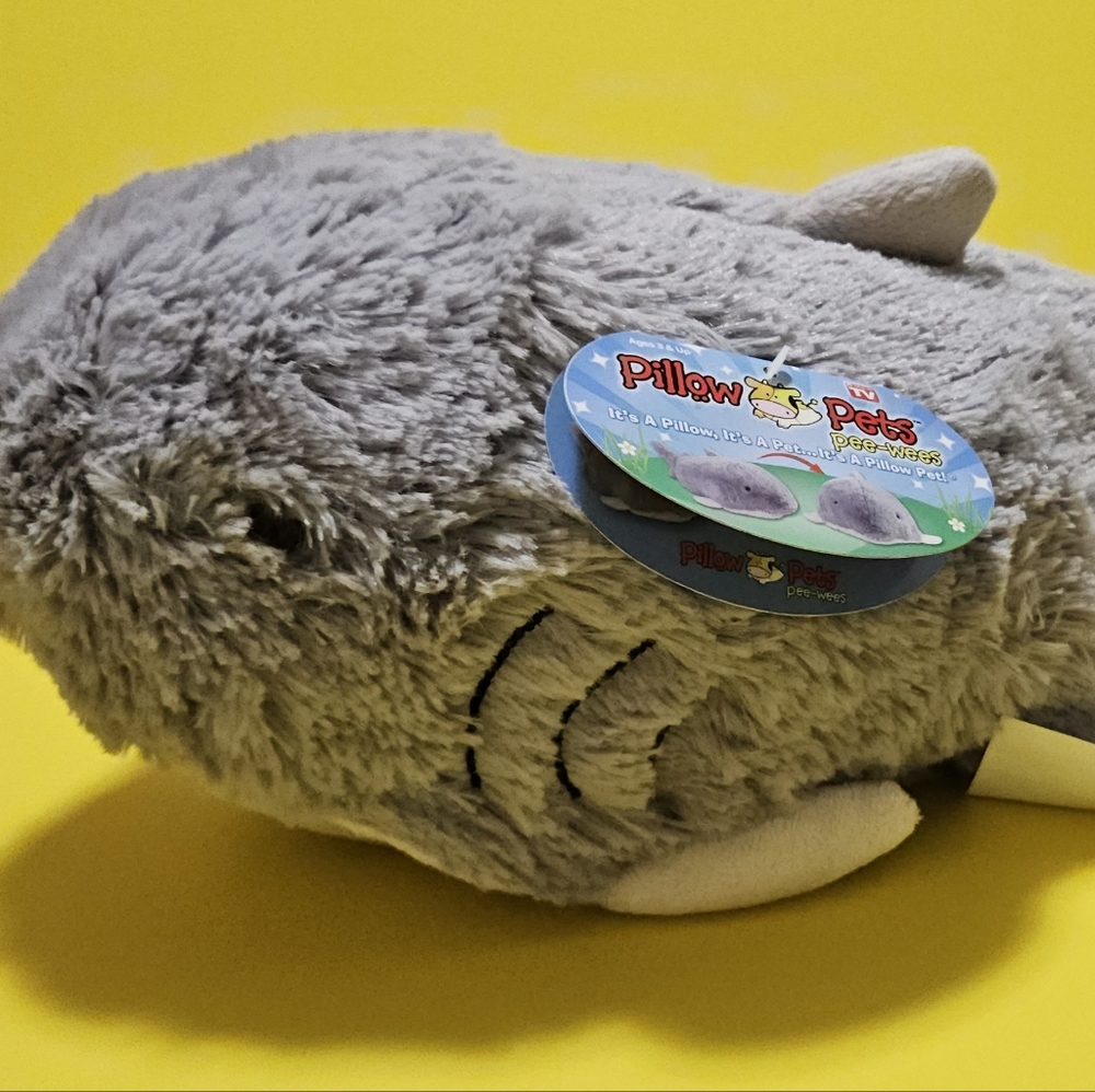 Pillow Pets Pee Wees Sharky Shark Plush Toy